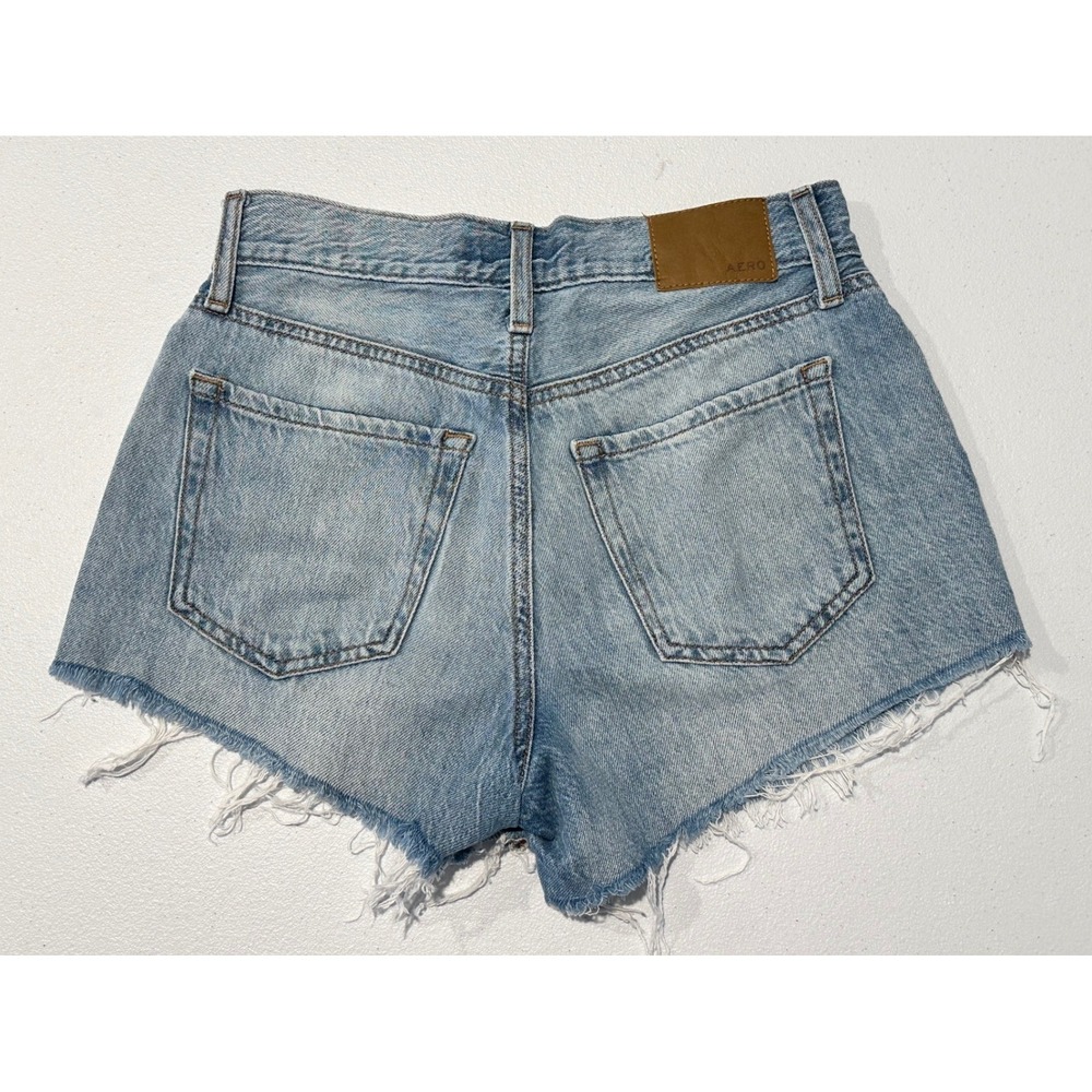 AEROPOSTALE Womens Denim Mom Shorts Light Wash Frayed Hem Size 00 - Picture 2 of 10